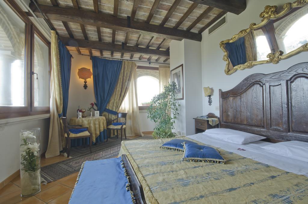 Le Gole Ristorante & Resort Celano Bagian luar foto